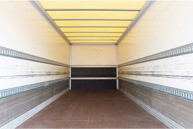 FUSO Canter 7 C 18 Bak+Klep 1000 kg - Autocarro furgonato: foto 4 FUSO Canter 7 C 18 Bak+Klep 1000 kg - Autocarro furgonato: foto 4