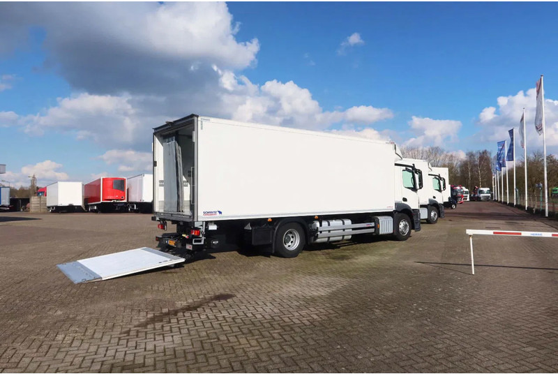 Mercedes-Benz Actros 1936 LL Koel/Vries Bitemp - Autocarro frigorifero: foto 3 Mercedes-Benz Actros 1936 LL Koel/Vries Bitemp - Autocarro frigorifero: foto 3