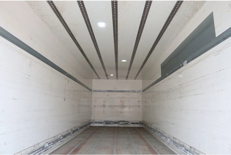 Autocarro furgonato Mercedes-Benz Antos 1924 LL Bakwagen + laadklep 2500 kg: foto 12 Autocarro furgonato Mercedes-Benz Antos 1924 LL Bakwagen + laadklep 2500 kg: foto 12