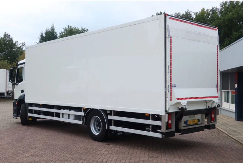 Autocarro furgonato Mercedes-Benz Antos 1924 LL Bakwagen + laadklep 2500 kg: foto 7 Autocarro furgonato Mercedes-Benz Antos 1924 LL Bakwagen + laadklep 2500 kg: foto 7