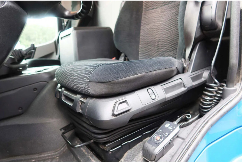 Mercedes-Benz Antos 1924L Huif + Klep Dhollandia 2000 KG Euro 6 - Autocarro furgonato: foto 5 Mercedes-Benz Antos 1924L Huif + Klep Dhollandia 2000 KG Euro 6 - Autocarro furgonato: foto 5