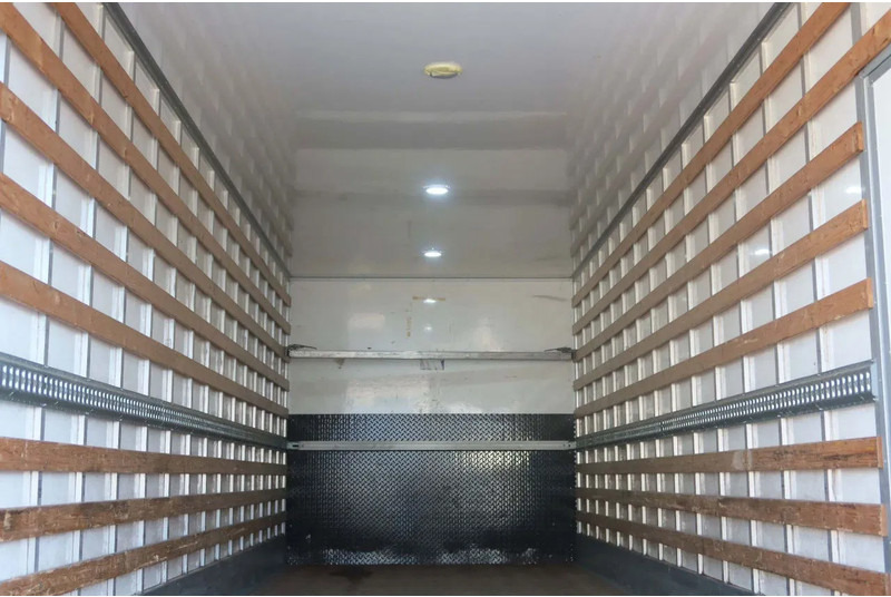 Mercedes-Benz Antos 2127 L Bak+Klep Dhollandia 2.000 kg, Geisoleerd dak - Autocarro furgonato: foto 4 Mercedes-Benz Antos 2127 L Bak+Klep Dhollandia 2.000 kg, Geisoleerd dak - Autocarro furgonato: foto 4
