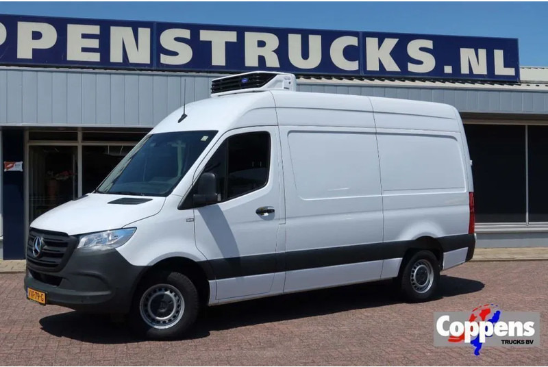 Mercedes-Benz Sprinter 315 CDI Koel/Vries/Verwarmen Carrier Xarios 350 + 220 volt nachtaansluiting - Furgone frigo: foto 1 Mercedes-Benz Sprinter 315 CDI Koel/Vries/Verwarmen Carrier Xarios 350 + 220 volt nachtaansluiting - Furgone frigo: foto 1