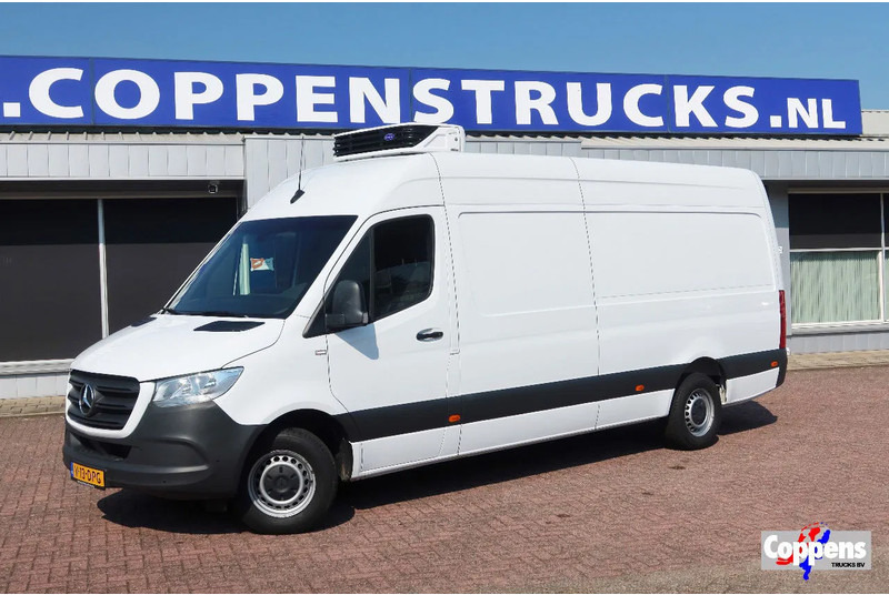 Mercedes-Benz Sprinter 317 Koel/Vries/Verwarmen met nachtaansluiting 220 volt. AUTOMAAT! - Furgone frigo: foto 1 Mercedes-Benz Sprinter 317 Koel/Vries/Verwarmen met nachtaansluiting 220 volt. AUTOMAAT! - Furgone frigo: foto 1