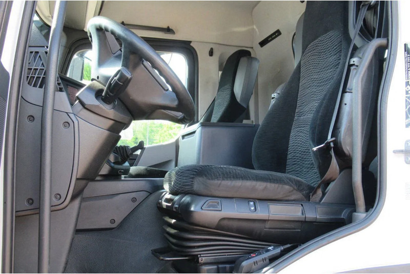 Mercedes-Benz Antos 1833 L - Trattore stradale: foto 5 Mercedes-Benz Antos 1833 L - Trattore stradale: foto 5