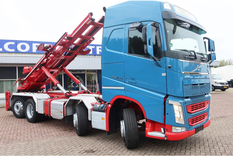 Volvo FH 460 Hooklift 8x2 Haakarm. 3x Steering axle - Camion con sistema di cavi: foto 2 Volvo FH 460 Hooklift 8x2 Haakarm. 3x Steering axle - Camion con sistema di cavi: foto 2