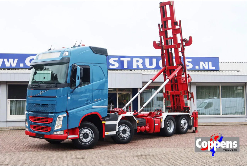 Volvo FH 460 Hooklift 8x2 Haakarm. 3x Steering axle - Camion con sistema di cavi: foto 1 Volvo FH 460 Hooklift 8x2 Haakarm. 3x Steering axle - Camion con sistema di cavi: foto 1