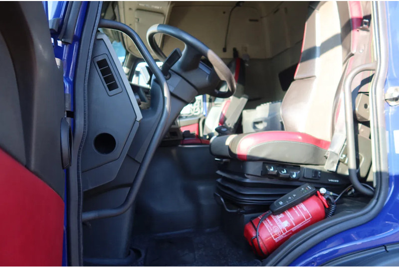 Volvo FM 420 6x2 Bak + Dhollandia klep 1500 kg + Aanhanger 94-WS-TS - Autocarro furgonato: foto 5 Volvo FM 420 6x2 Bak + Dhollandia klep 1500 kg + Aanhanger 94-WS-TS - Autocarro furgonato: foto 5