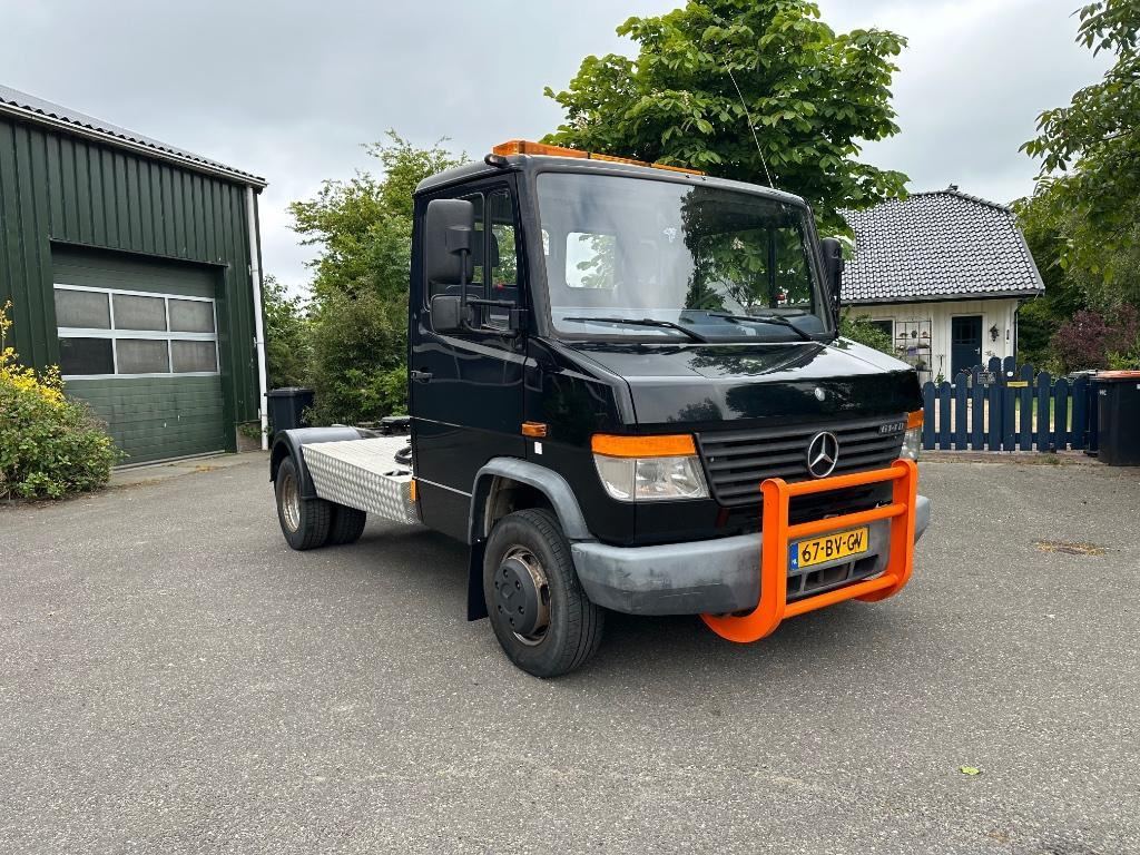 Mercedes Vario 614 814 618 818 BE trekker combi combinatie - Trattore stradale BE: foto 1 Mercedes Vario 614 814 618 818 BE trekker combi combinatie - Trattore stradale BE: foto 1