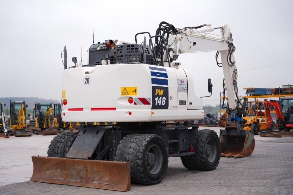 Komatsu PW 148-11 - Escavatore gommato: foto 4 Komatsu PW 148-11 - Escavatore gommato: foto 4