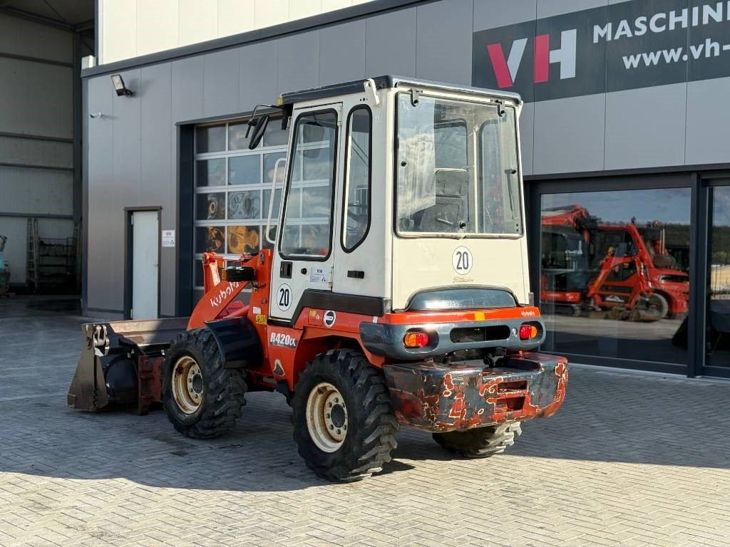 Kubota R 420 - Pala gommata: foto 3 Kubota R 420 - Pala gommata: foto 3