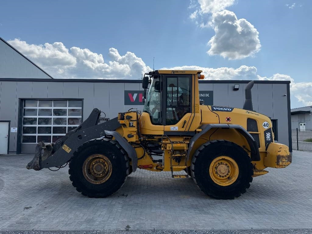 Volvo L 90 G - Pala gommata: foto 1 Volvo L 90 G - Pala gommata: foto 1