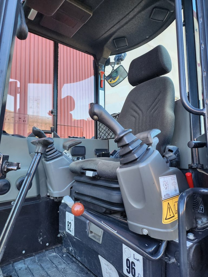 Miniescavatore YANMAR VIO57: foto 11