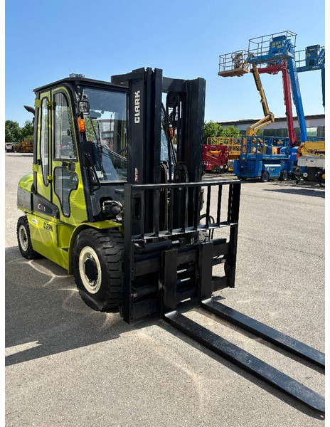 Clark C 50 SD Dieselstapler 5000kg, 4500mm, Triplex - Carrello elevatore diesel: foto 4 Clark C 50 SD Dieselstapler 5000kg, 4500mm, Triplex - Carrello elevatore diesel: foto 4