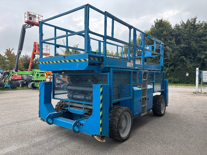Genie GS 4390 RT 15,11m Diesel Scherenarbeitsbühne - Piattaforma a pantografo: foto 3 Genie GS 4390 RT 15,11m Diesel Scherenarbeitsbühne - Piattaforma a pantografo: foto 3