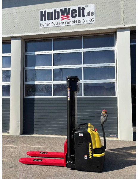 Hyster S1.5UT Hochhubwagen 4500mm - Stoccatore: foto 1 Hyster S1.5UT Hochhubwagen 4500mm - Stoccatore: foto 1
