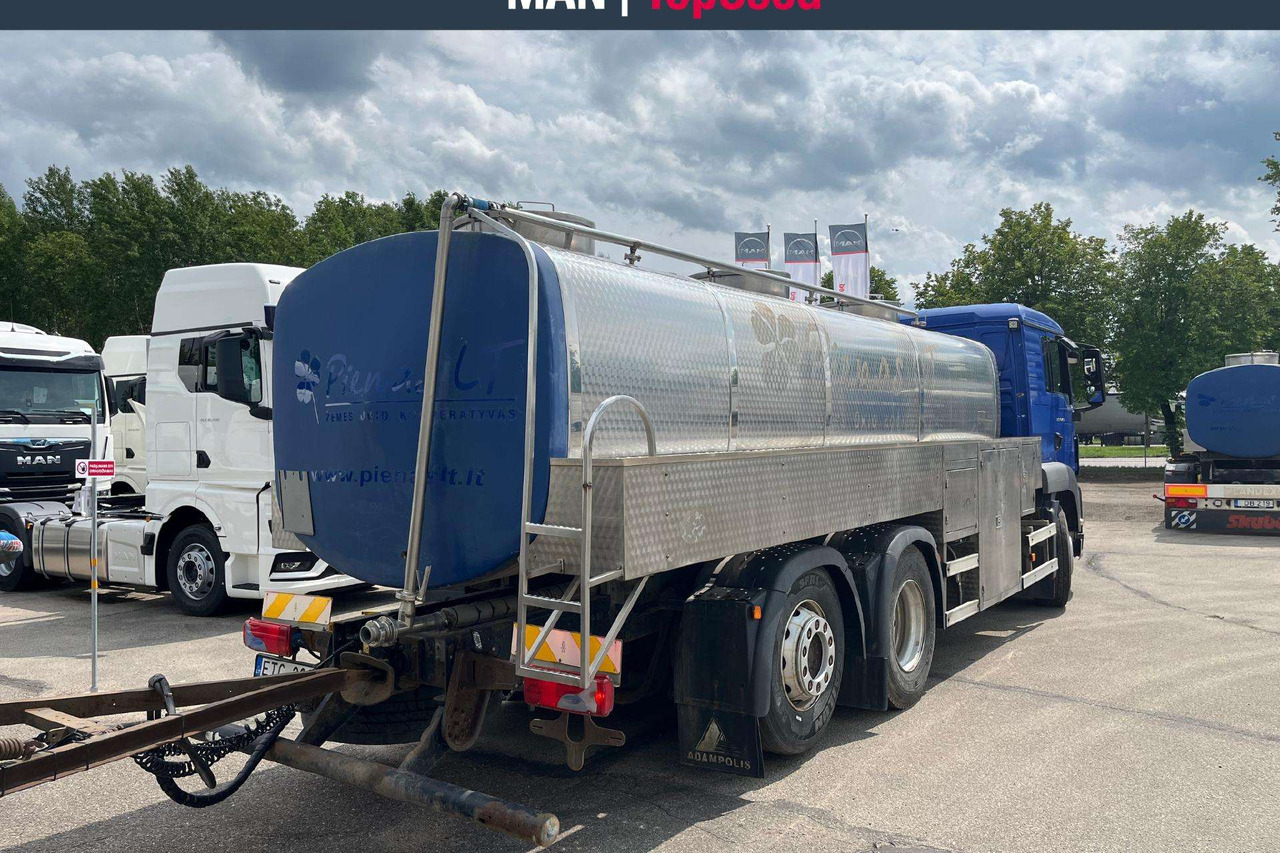 MAN 26.400 6X2-2 Plandex (8633) - Camion cisterna: foto 4 MAN 26.400 6X2-2 Plandex (8633) - Camion cisterna: foto 4