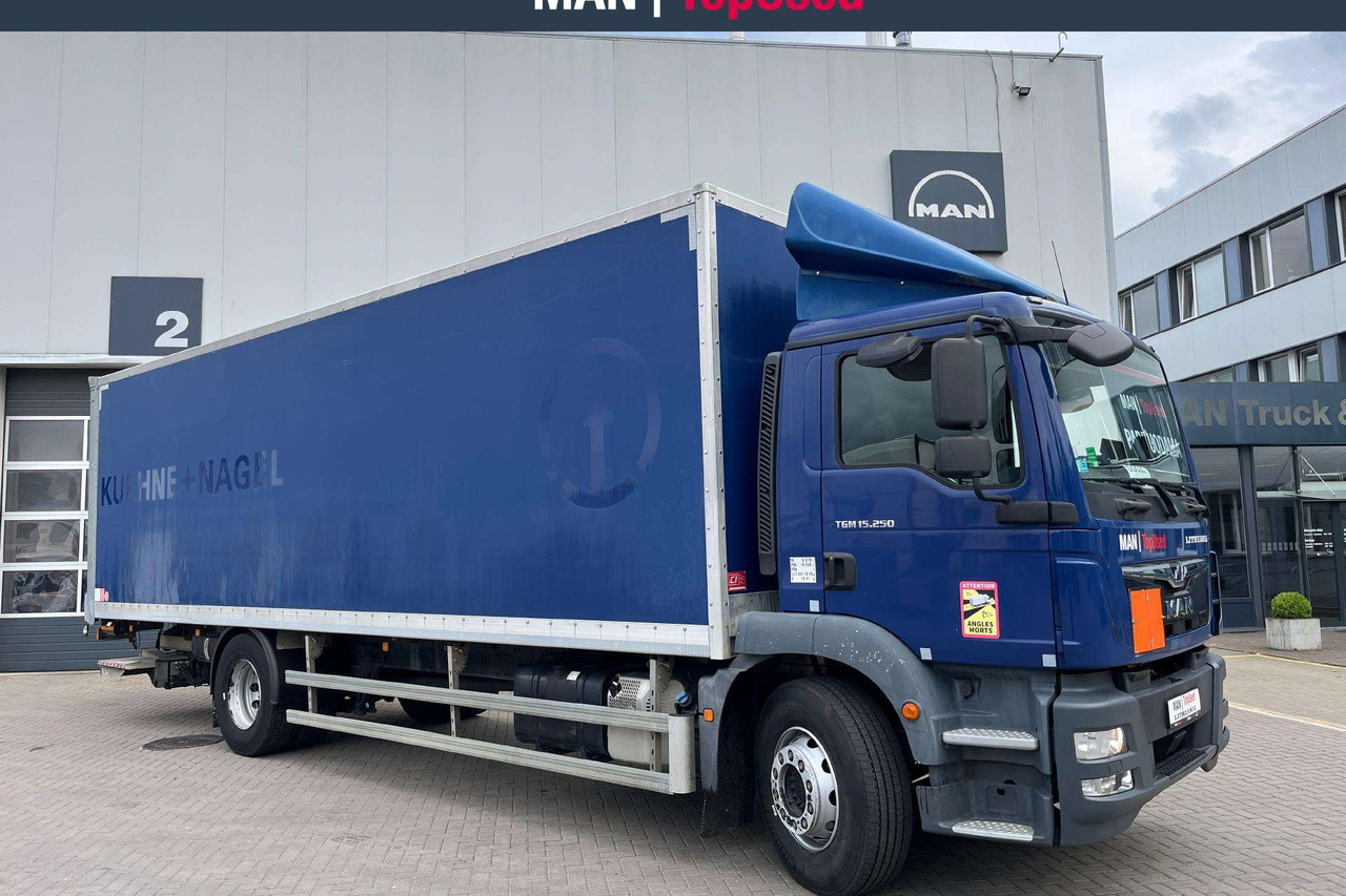MAN TGM 15.250 4X2 Liftas ADR AT(8882) - Autocarro furgonato: foto 2 MAN TGM 15.250 4X2 Liftas ADR AT(8882) - Autocarro furgonato: foto 2