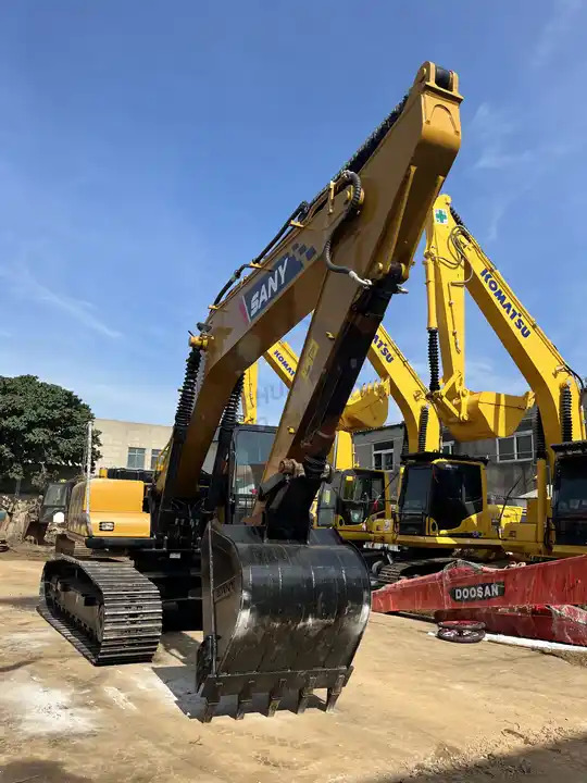 Factory Direct Sale Sany 215C Pro Excavator Machine 20ton SANY 215 SY215 SY215C SY215H Used Excavators in Shanghai - Escavatore: foto 3 Factory Direct Sale Sany 215C Pro Excavator Machine 20ton SANY 215 SY215 SY215C SY215H Used Excavators in Shanghai - Escavatore: foto 3