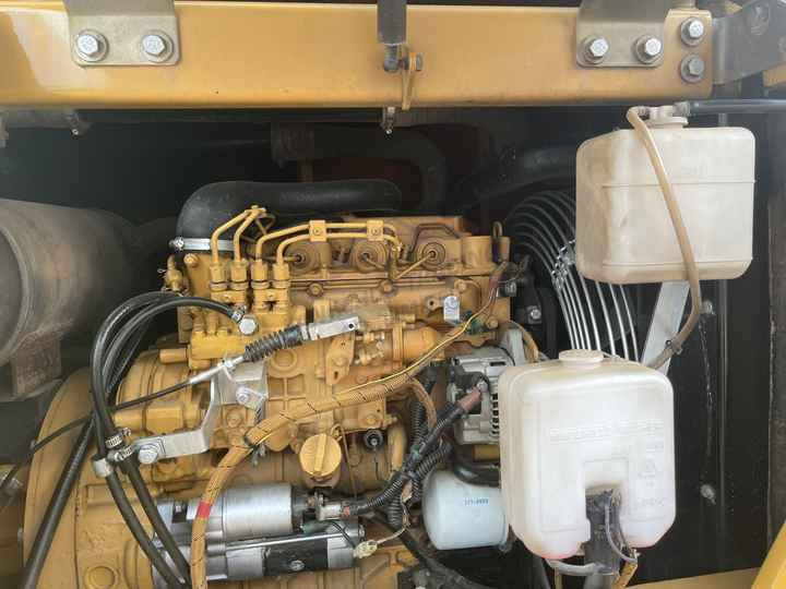 Good Price CAT 305.5E 307 308C 308D 308E 312D 315D 320C 320D Second Hand 7 Tons Used Mini Crawler Excavator For Sale - Miniescavatore: foto 5 Good Price CAT 305.5E 307 308C 308D 308E 312D 315D 320C 320D Second Hand 7 Tons Used Mini Crawler Excavator For Sale - Miniescavatore: foto 5