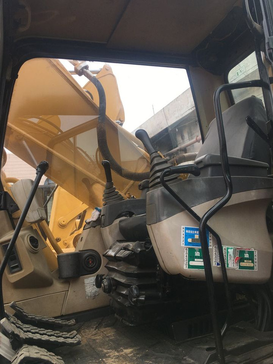 High Quality Good Condition Construction Business Powerful Cat 330C Excavator in Shanghai China - Escavatore cingolato: foto 3 High Quality Good Condition Construction Business Powerful Cat 330C Excavator in Shanghai China - Escavatore cingolato: foto 3