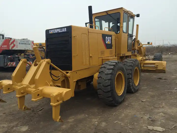 High Quality Second Hand Cat 140h Grader Used excellent Grader cat 140h 140k with good condition in Low Price on sale - Grader: foto 5 High Quality Second Hand Cat 140h Grader Used excellent Grader cat 140h 140k with good condition in Low Price on sale - Grader: foto 5