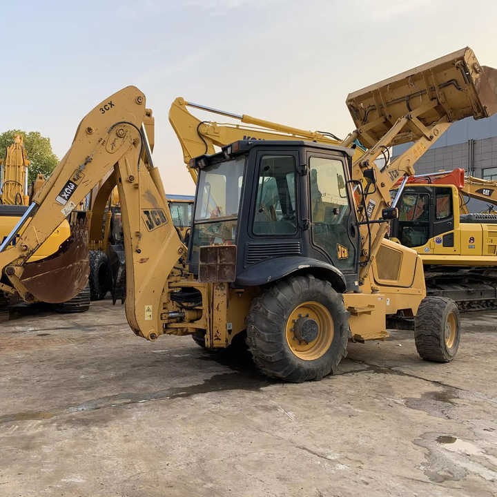 JCB 3cX backhoe loader manufactured in 2022 with telescopic boom JCB3CX JCB4CX JCB 3DX - Terna: foto 1 JCB 3cX backhoe loader manufactured in 2022 with telescopic boom JCB3CX JCB4CX JCB 3DX - Terna: foto 1