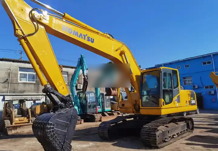 New Arrival Second Hand Pc200-8 Komatsu 20 Ton Crawler Excavator Komatsu Pc 200-8 Used Komatsu Pc 200 Excavator For Sale - Escavatore: foto 2 New Arrival Second Hand Pc200-8 Komatsu 20 Ton Crawler Excavator Komatsu Pc 200-8 Used Komatsu Pc 200 Excavator For Sale - Escavatore: foto 2