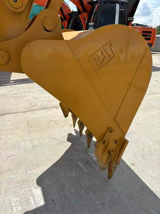 Original Second-hand Used Caterpillar Cat 320d2 320d2l 320d 320dl Cat320d2 Crawler Excavator cat 320d Excavator for Sale - Escavatore: foto 5 Original Second-hand Used Caterpillar Cat 320d2 320d2l 320d 320dl Cat320d2 Crawler Excavator cat 320d Excavator for Sale - Escavatore: foto 5