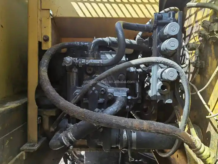 Original Well-Maintained Komatsu PC120-6 Used Excavator for Sale - Escavatore cingolato: foto 4 Original Well-Maintained Komatsu PC120-6 Used Excavator for Sale - Escavatore cingolato: foto 4