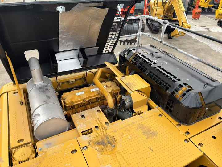 Used CATERPILLAR 336D2 Excavator CAT 336D2 330 360 Used CAT 336D2 Excavator for Sale Used Walking Excavator on Caterpillar - Escavatore: foto 3 Used CATERPILLAR 336D2 Excavator CAT 336D2 330 360 Used CAT 336D2 Excavator for Sale Used Walking Excavator on Caterpillar - Escavatore: foto 3