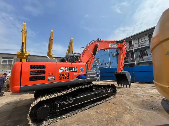 Escavatore cingolato Used Hitachi ZX200 crawler Excavator, Japan Made used Hitachi ZX200  large Excavator in good condition on sale: foto 6