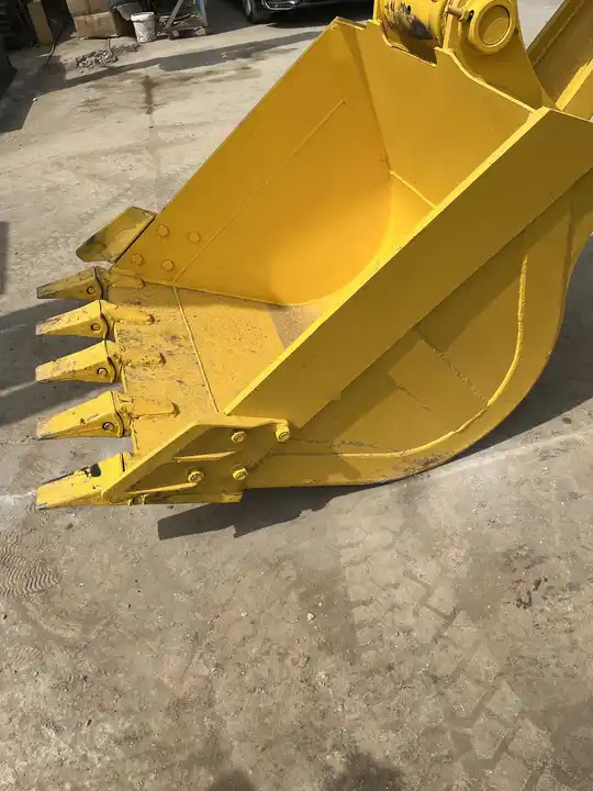 Used KOMATSU PC200-8 digger ,20ton komatsu pc200-8 excavator,komatsu pc200 original japan surplus in good condition - Escavatore cingolato: foto 5 Used KOMATSU PC200-8 digger ,20ton komatsu pc200-8 excavator,komatsu pc200 original japan surplus in good condition - Escavatore cingolato: foto 5