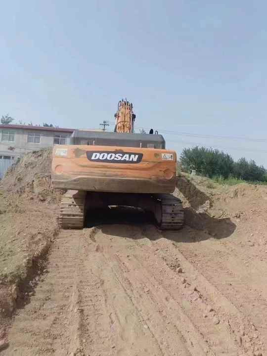Used Original Korea Doosan 34 Ton Excavator with Cheap Price and Good Condition DOOSAN Dx340LCA Dx225 Dx330 DX360for Sale - Escavatore cingolato: foto 5 Used Original Korea Doosan 34 Ton Excavator with Cheap Price and Good Condition DOOSAN Dx340LCA Dx225 Dx330 DX360for Sale - Escavatore cingolato: foto 5