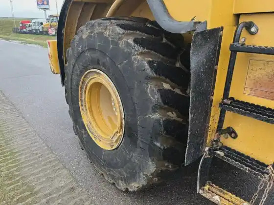 Used Wheel Loader Caterpillar 966h Cat 950 966 980 988 Good Quality at a Low Price - Pala gommata: foto 4 Used Wheel Loader Caterpillar 966h Cat 950 966 980 988 Good Quality at a Low Price - Pala gommata: foto 4