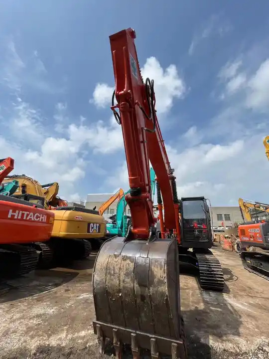 Used excavator Hitachi ZX120 Japanese second hand Excavadoras de segunda mano - Escavatore: foto 4 Used excavator Hitachi ZX120 Japanese second hand Excavadoras de segunda mano - Escavatore: foto 4