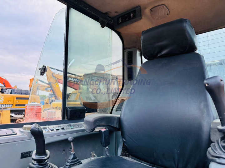 Used excavator doosan dx60 excavators earth-moving machinery doosan dx60 dx80 dx75 dx225 dh60 dh60-7for sale - Escavatore cingolato: foto 5 Used excavator doosan dx60 excavators earth-moving machinery doosan dx60 dx80 dx75 dx225 dh60 dh60-7for sale - Escavatore cingolato: foto 5