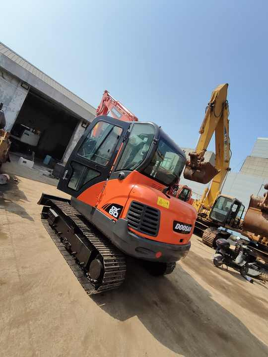 Used excavator doosan dx60 excavators machinery doosan dx60 dx80 dx75 dx225 dh60 dh60-7 excavator - Escavatore cingolato: foto 5 Used excavator doosan dx60 excavators machinery doosan dx60 dx80 dx75 dx225 dh60 dh60-7 excavator - Escavatore cingolato: foto 5