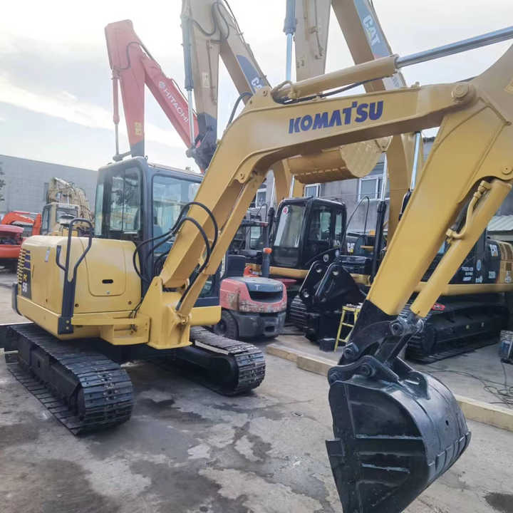 Used komatsu PC 56-7 Pc60-7 Crawler Excavator 6 Ton Excavator In Shanghai China For Sale PC 60 60-7 PC60 PC78 Nice excavator - Escavatore cingolato: foto 1 Used komatsu PC 56-7 Pc60-7 Crawler Excavator 6 Ton Excavator In Shanghai China For Sale PC 60 60-7 PC60 PC78 Nice excavator - Escavatore cingolato: foto 1