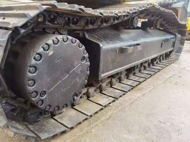Used 30 ton good quality Komatsu PC300-7 original Japan excavator in cheap price for sale - Escavatore cingolato: foto 2 Used 30 ton good quality Komatsu PC300-7 original Japan excavator in cheap price for sale - Escavatore cingolato: foto 2