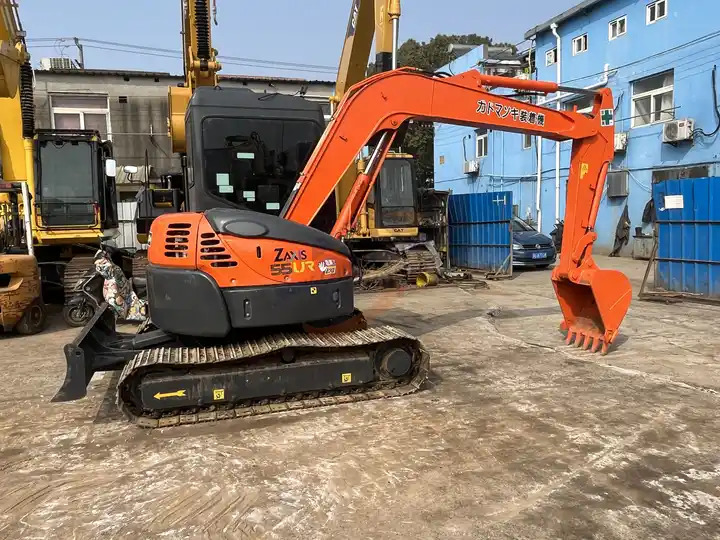Used Excavator Hitachi Zaxis55ur good quality made in japan Hitachi ZX55ur crawler excavator - Escavatore cingolato: foto 3 Used Excavator Hitachi Zaxis55ur good quality made in japan Hitachi ZX55ur crawler excavator - Escavatore cingolato: foto 3