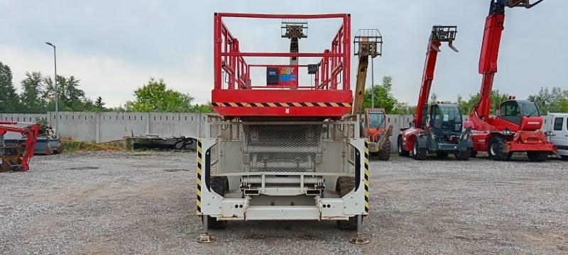 Genie GS4390 - 15,11m, diesel, 4x4 - Piattaforma a pantografo: foto 3 Genie GS4390 - 15,11m, diesel, 4x4 - Piattaforma a pantografo: foto 3