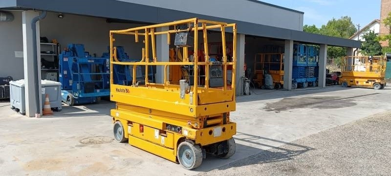 Haulotte Compact 8 - 8m, electric - Piattaforma a pantografo: foto 1 Haulotte Compact 8 - 8m, electric - Piattaforma a pantografo: foto 1