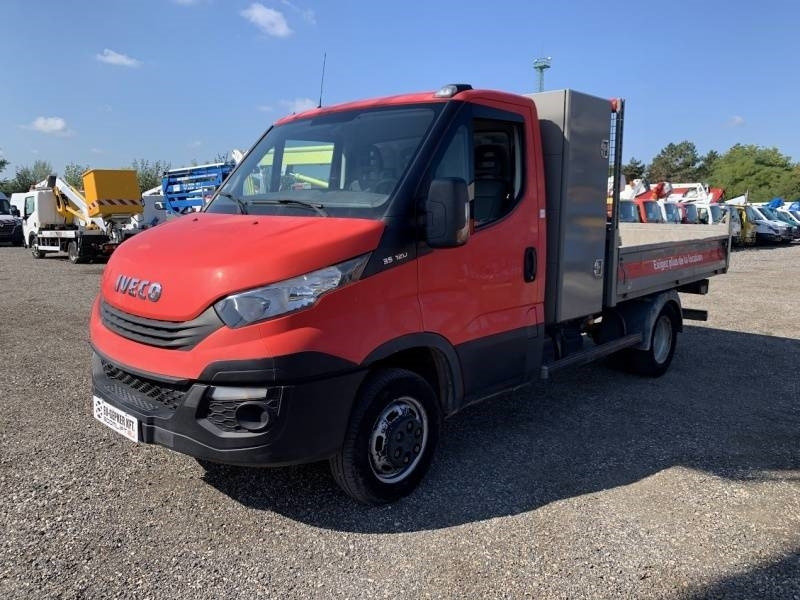 Iveco 35C12 - Tipper - Autocarro ribaltabile: foto 3 Iveco 35C12 - Tipper - Autocarro ribaltabile: foto 3