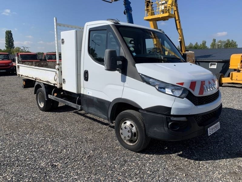 Iveco 35C13 - Tipper - Autocarro ribaltabile: foto 2 Iveco 35C13 - Tipper - Autocarro ribaltabile: foto 2