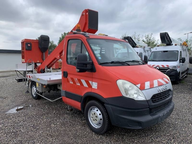 Iveco Daily GSR E179T - 17,1m - 200 kg - Piattaforma autocarrata: foto 1 Iveco Daily GSR E179T - 17,1m - 200 kg - Piattaforma autocarrata: foto 1