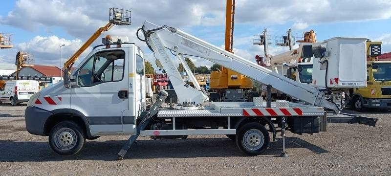 Iveco Daily Multitel 160 ALU DS - 16m - Piattaforma autocarrata: foto 5 Iveco Daily Multitel 160 ALU DS - 16m - Piattaforma autocarrata: foto 5