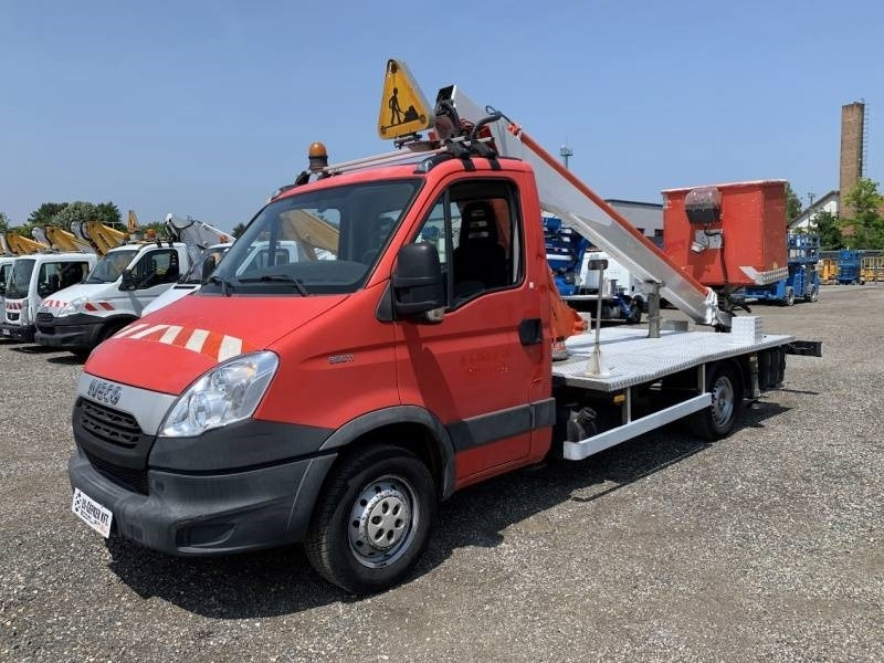 Iveco Daily Multitel 160 ALU DS - 16m - Piattaforma autocarrata: foto 2 Iveco Daily Multitel 160 ALU DS - 16m - Piattaforma autocarrata: foto 2