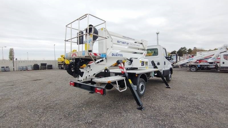 Piattaforma autocarrata nuovo Iveco Daily Oil&Steel Snake 2010 Plus - 20 m - 250 kg: foto 6