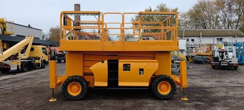 JLG 4394RT - 15m, 4x4, diesel - Piattaforma a pantografo: foto 4 JLG 4394RT - 15m, 4x4, diesel - Piattaforma a pantografo: foto 4